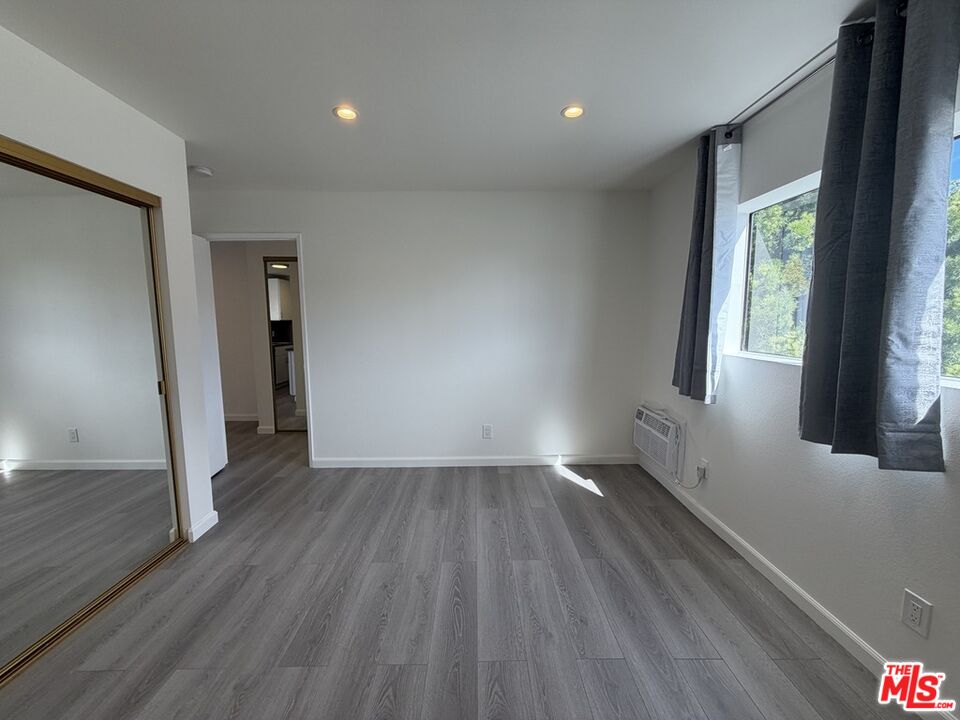 1531 N Detroit St Unit: 214