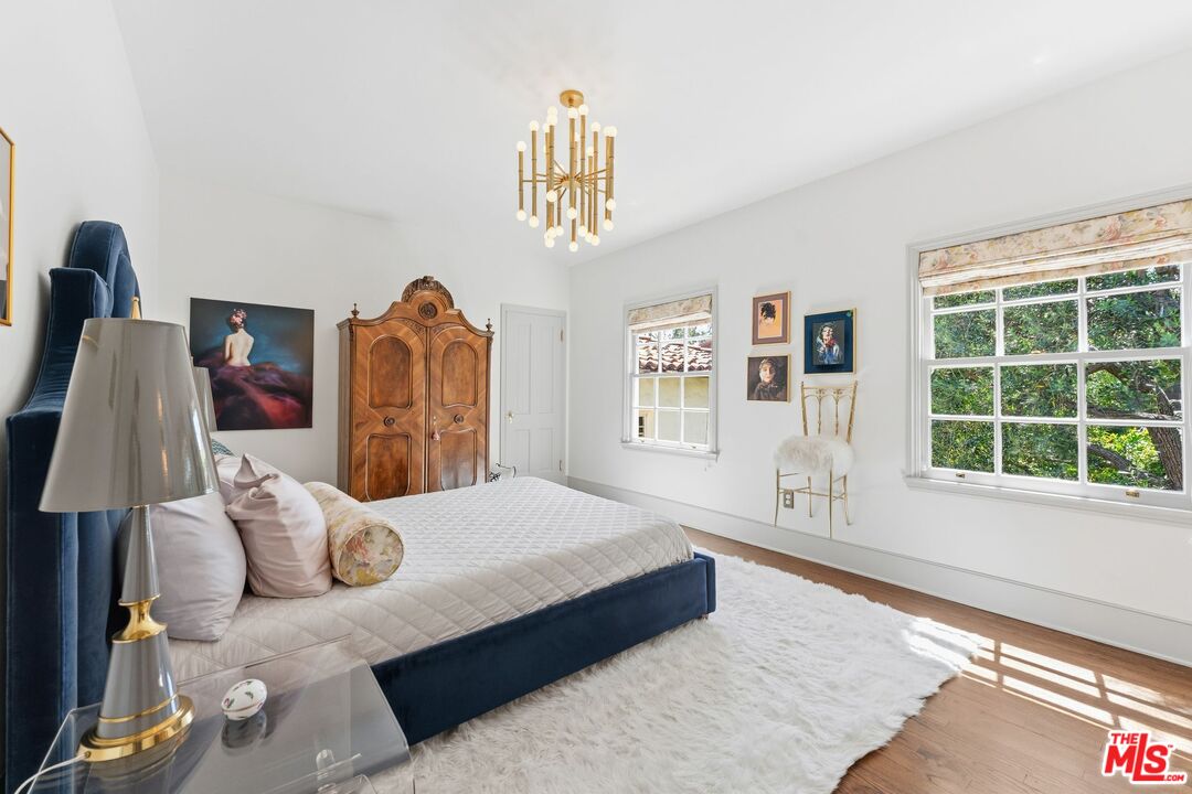 10966 Strathmore Dr Unit: 8