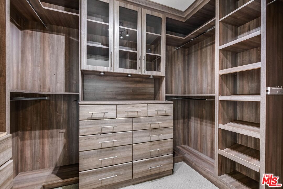 10878 Bloomfield St Unit: 406