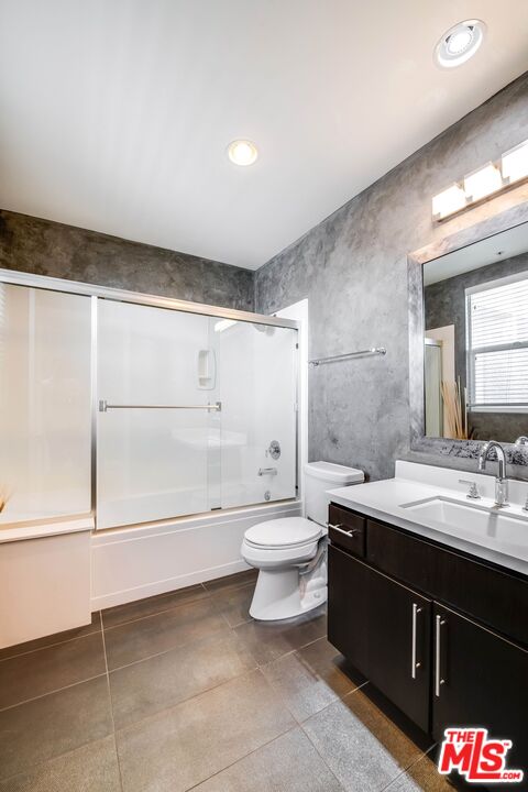 10878 Bloomfield St Unit: 406