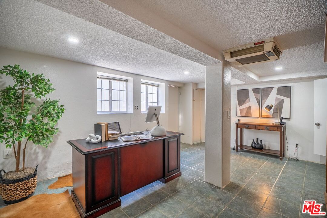 624 Redfield Ave