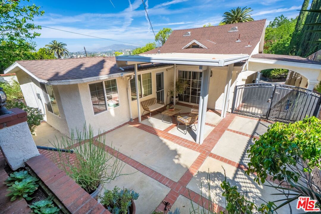 624 Redfield Ave