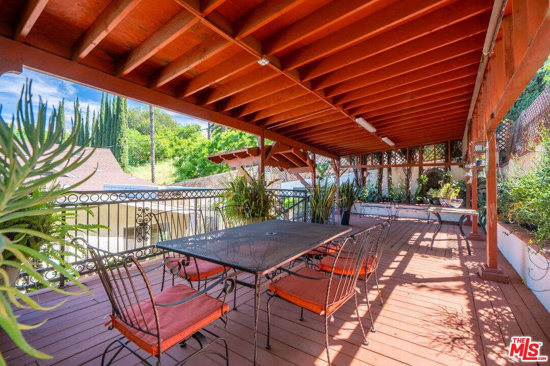 624 Redfield Ave