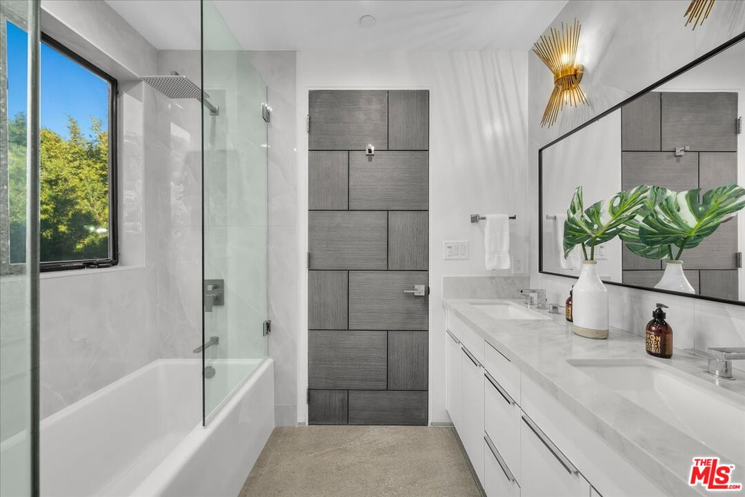 2016 Stanley Hills Dr