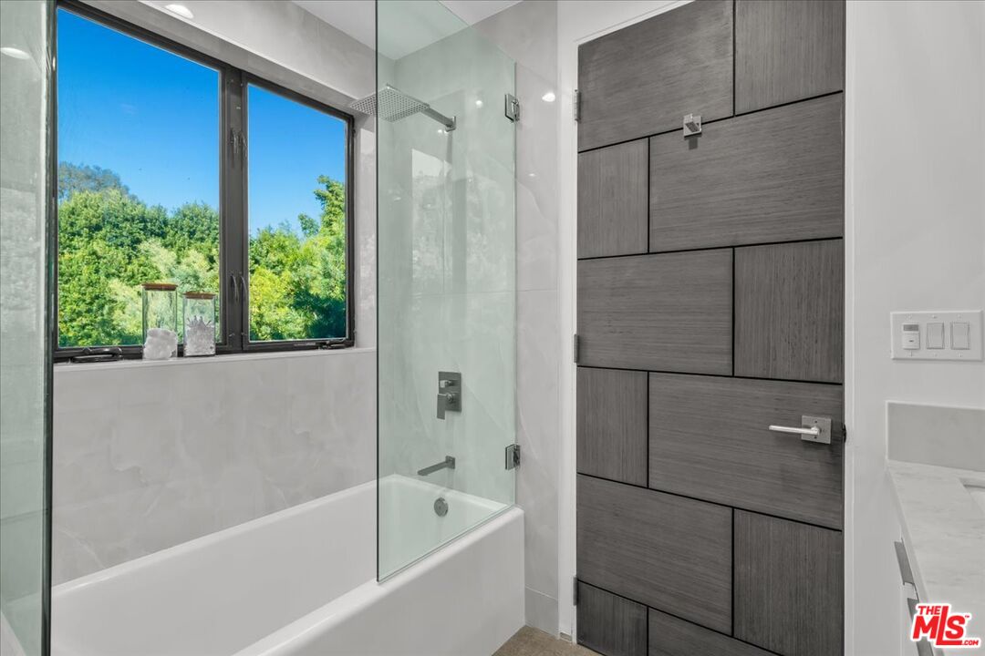 2016 Stanley Hills Dr