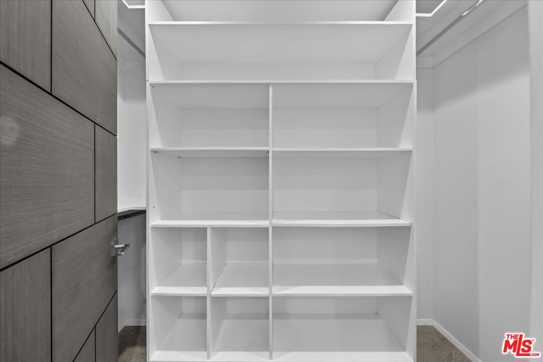 2016 Stanley Hills Dr