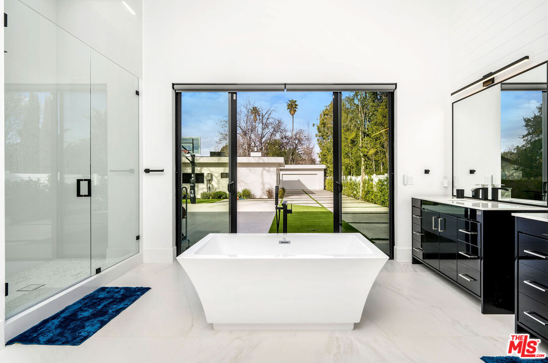 22931 Dolorosa St