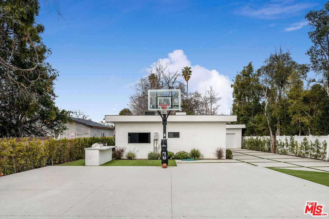 22931 Dolorosa St