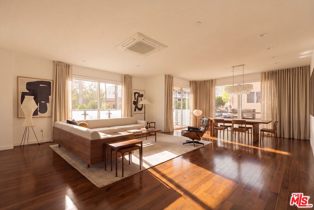 928 N Croft Ave Unit: 201