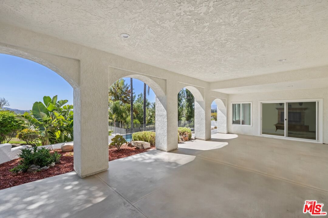 603 Lone Oak Dr