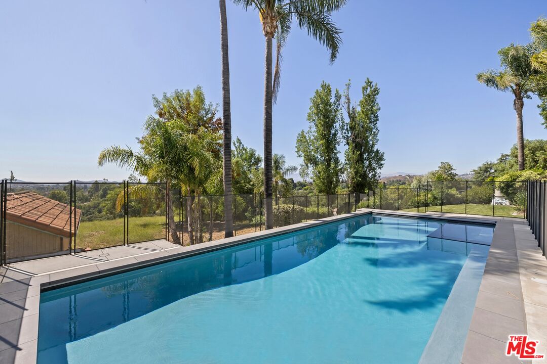 603 Lone Oak Dr
