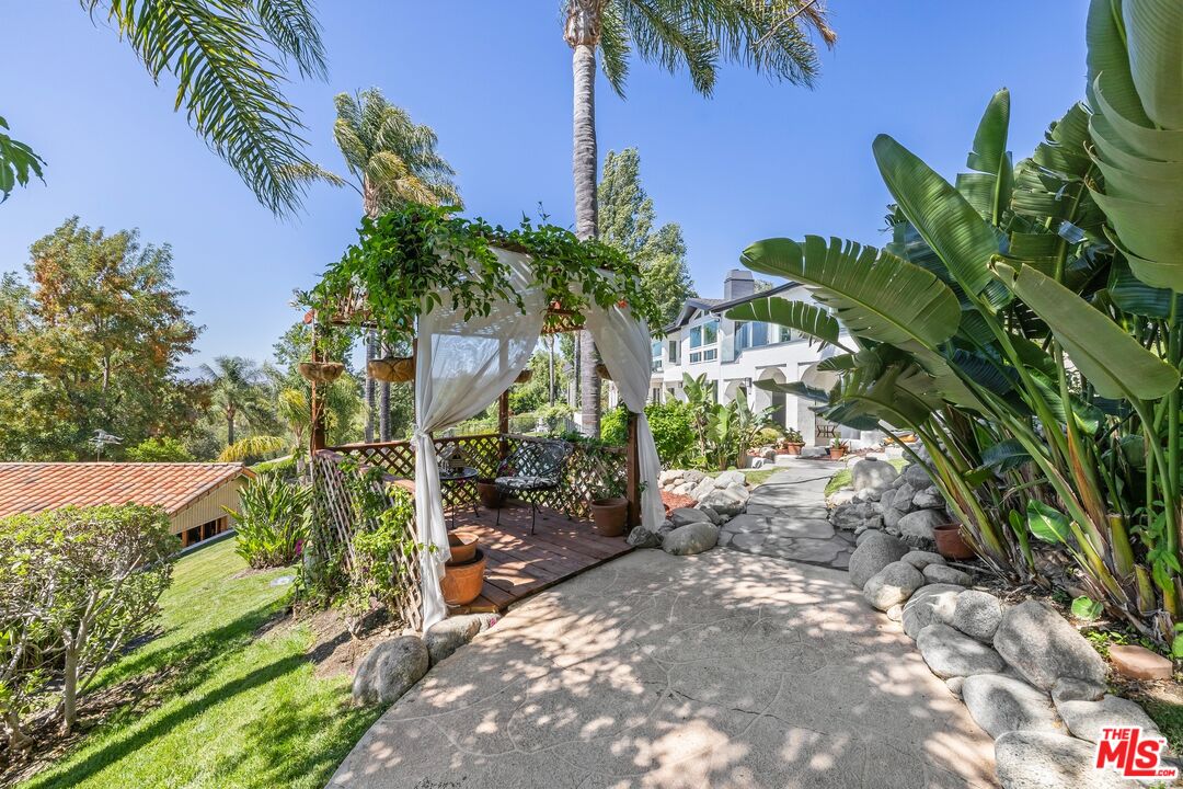 603 Lone Oak Dr