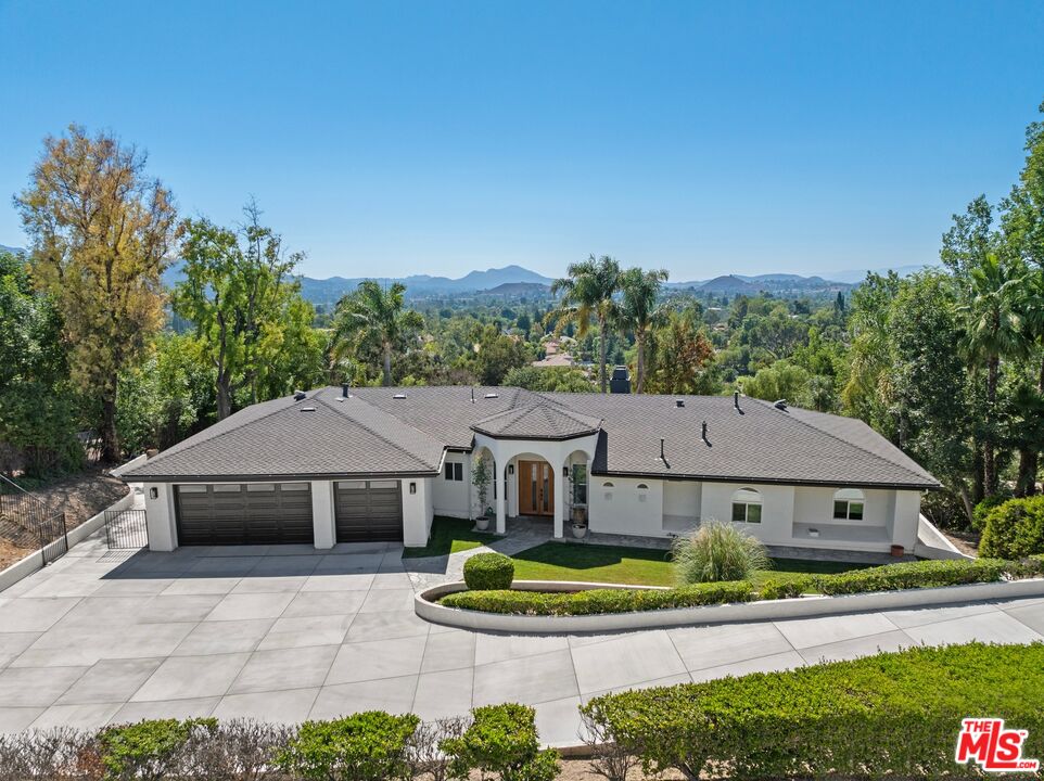 603 Lone Oak Dr