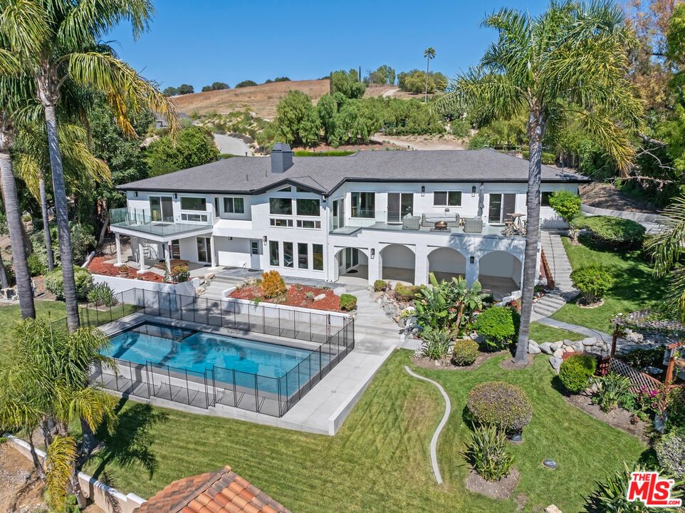 603 Lone Oak Dr