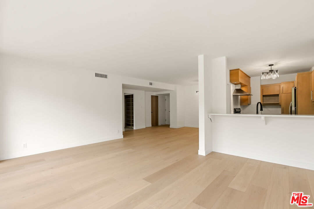 8787 Shoreham Dr Unit: 802