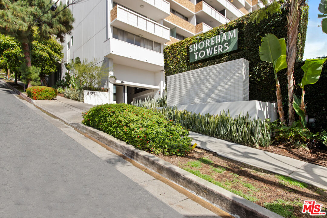 8787 Shoreham Dr Unit: 802