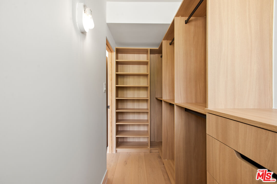 8787 Shoreham Dr Unit: 802