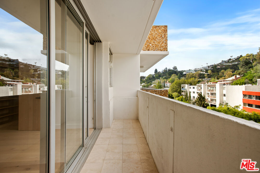 8787 Shoreham Dr Unit: 802