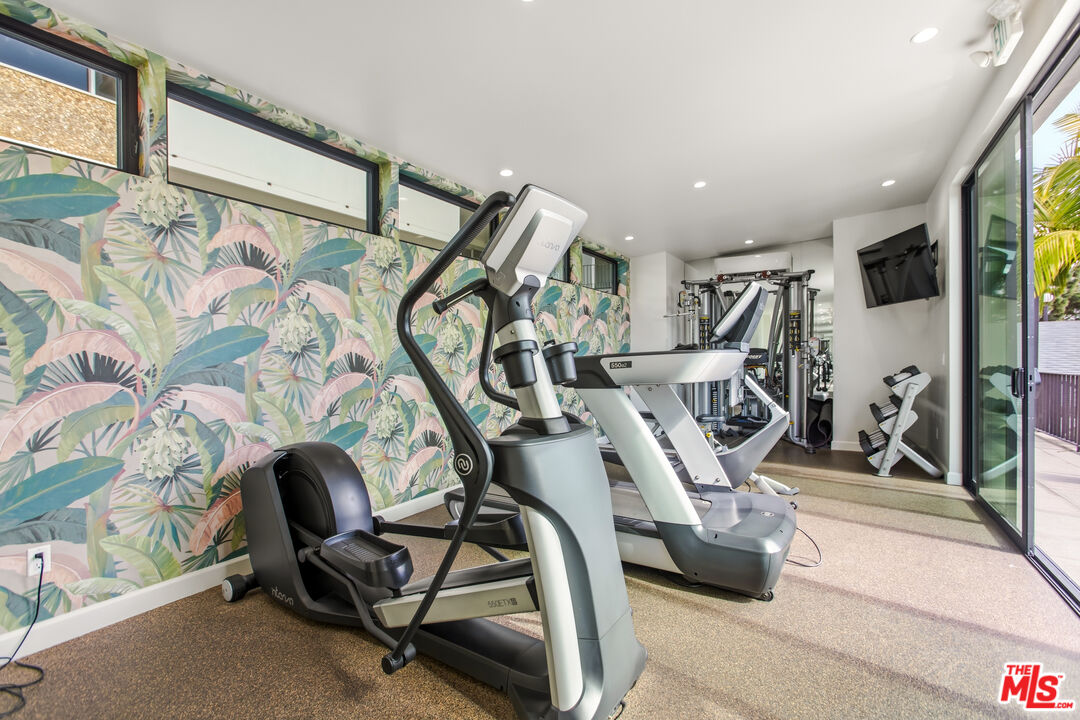 8787 Shoreham Dr Unit: 802