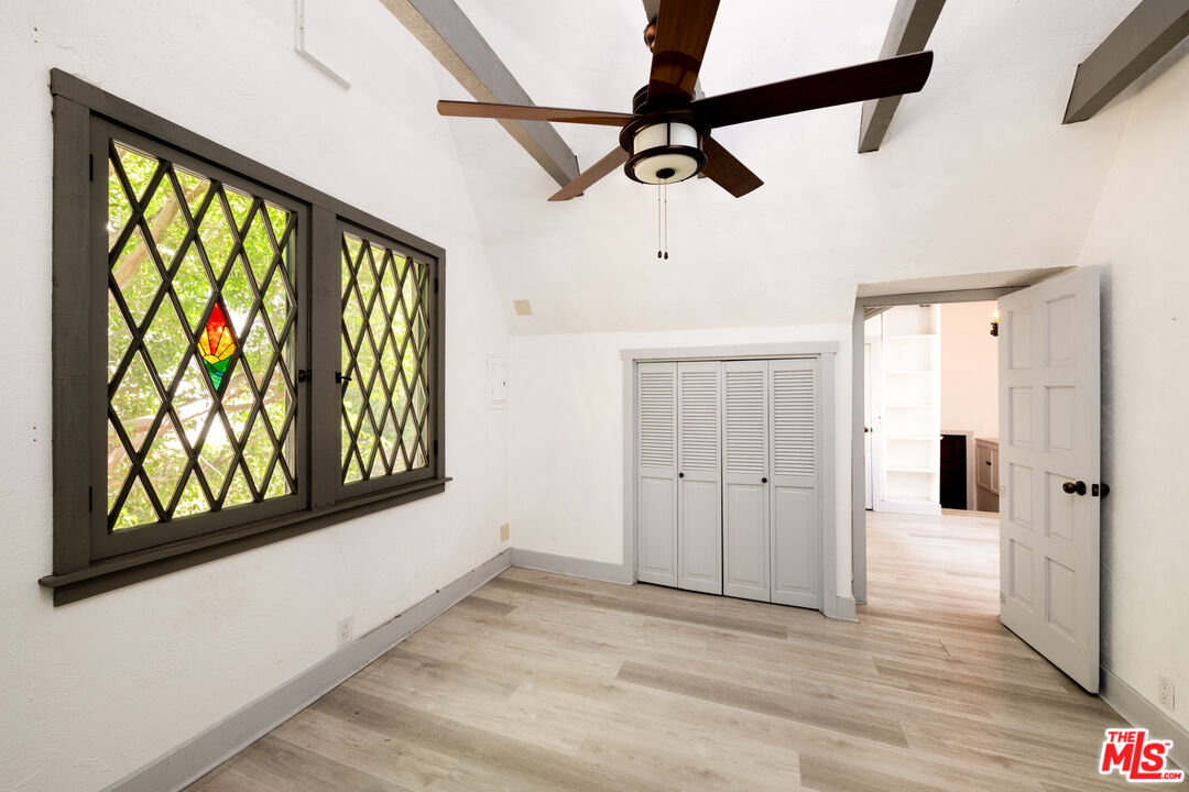 1954 Hillcrest Rd Unit: 3