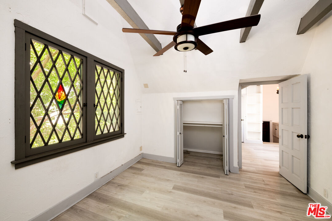 1954 Hillcrest Rd Unit: 3