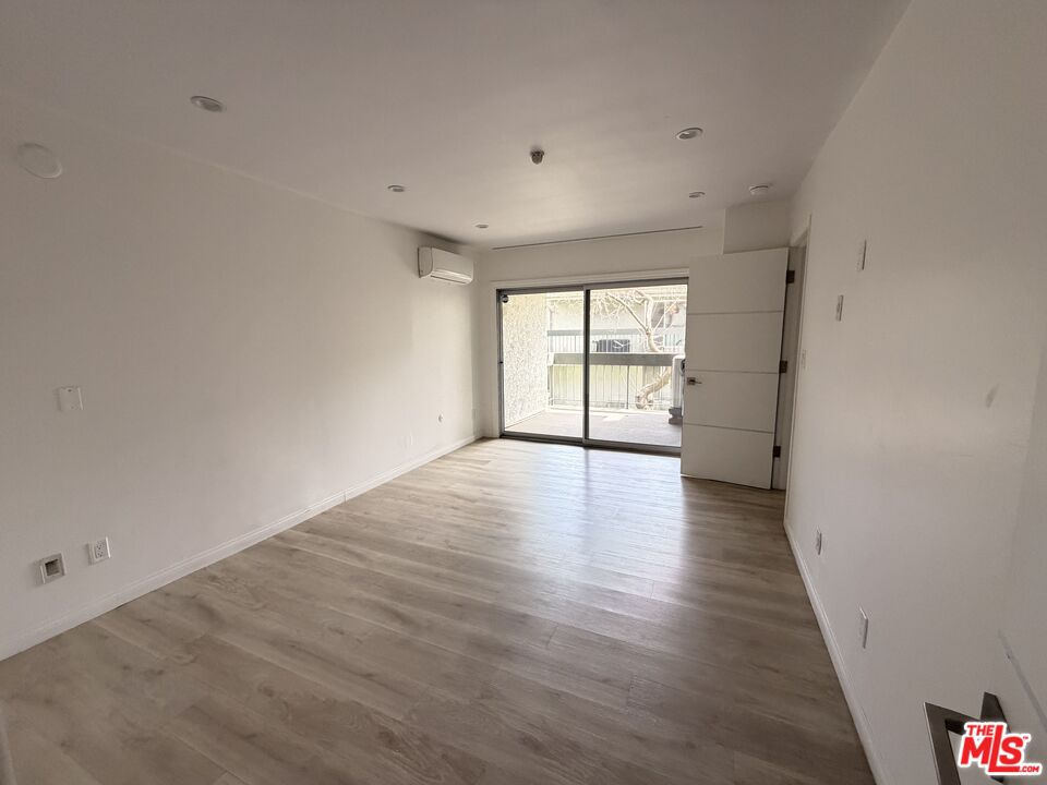 4900 Overland Ave Unit: 238