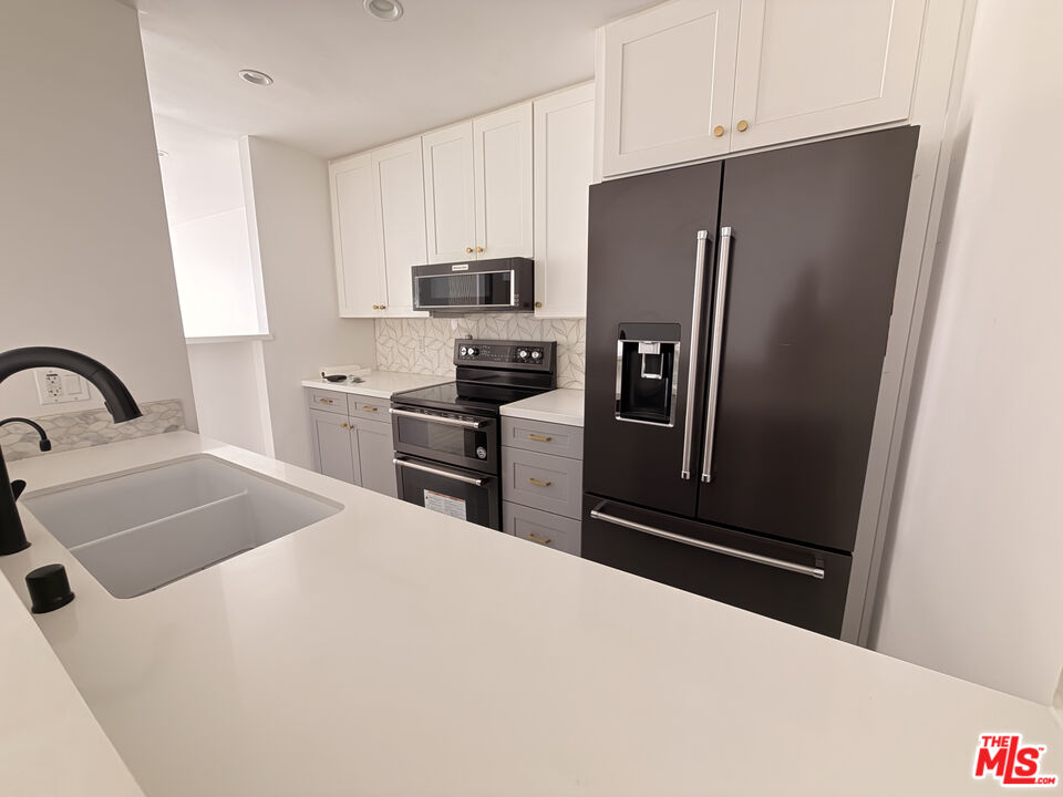 4900 Overland Ave Unit: 238