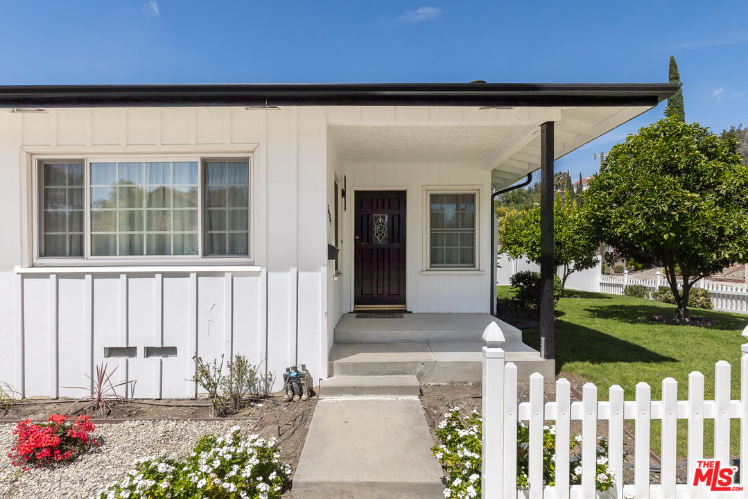 5131 Don Pio Dr