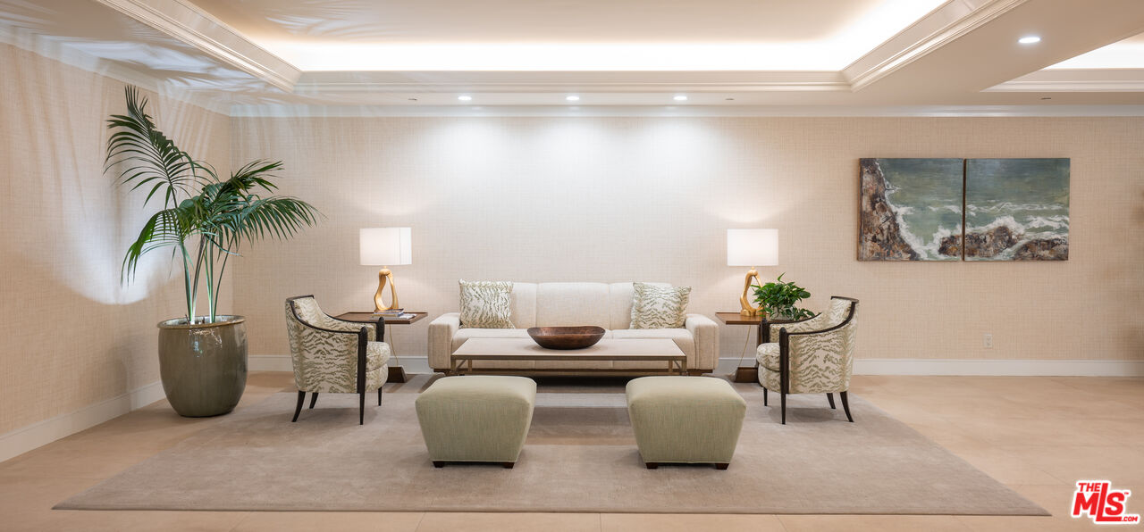 300 N Swall Dr Unit: 105