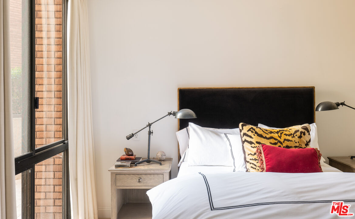 300 N Swall Dr Unit: 105