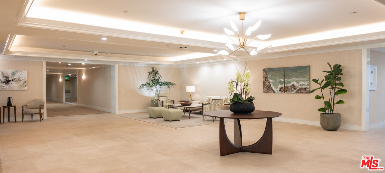 300 N Swall Dr Unit: 105