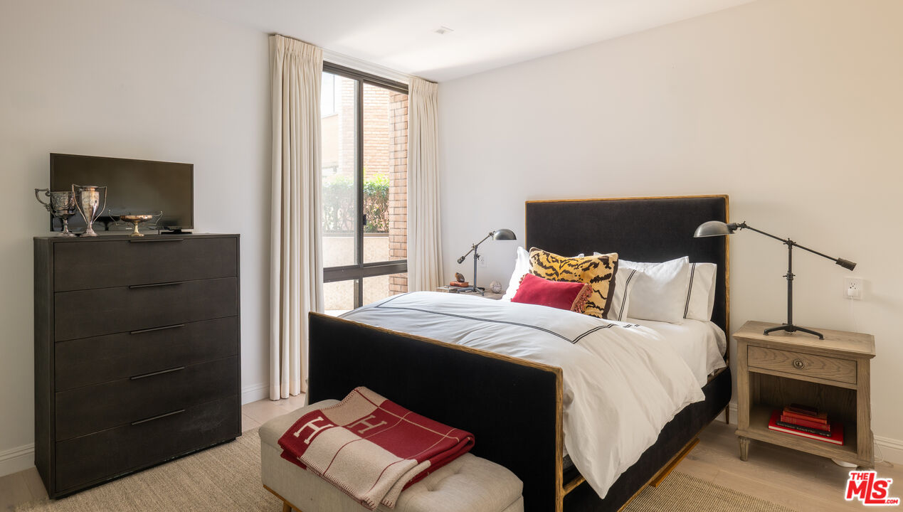 300 N Swall Dr Unit: 105