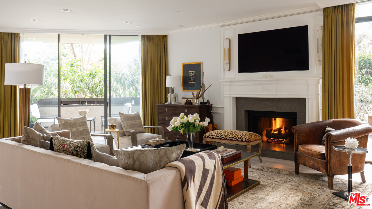 300 N Swall Dr Unit: 105