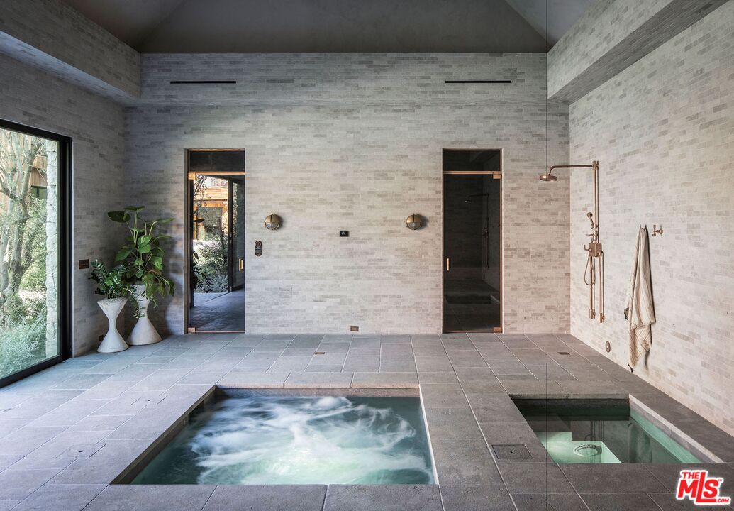 3405 Fryman Rd