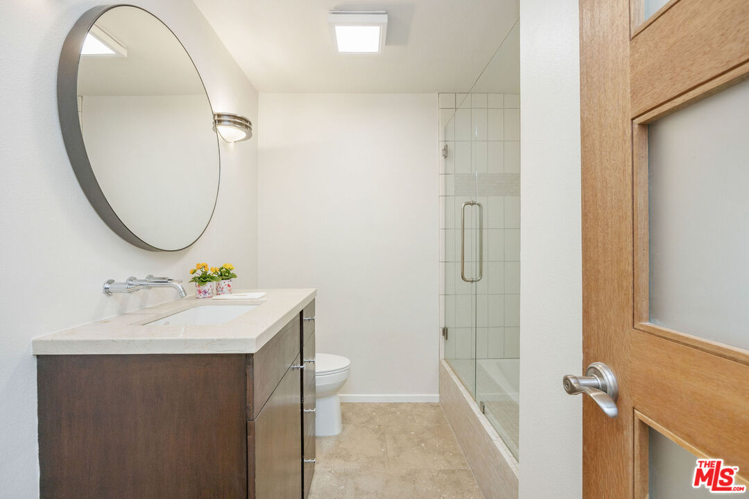 8535 W West Knoll Dr Unit: 118