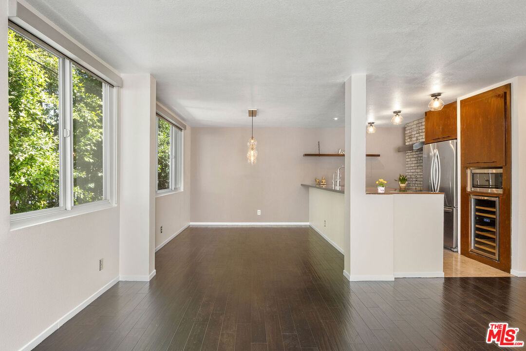 8535 W West Knoll Dr Unit: 118