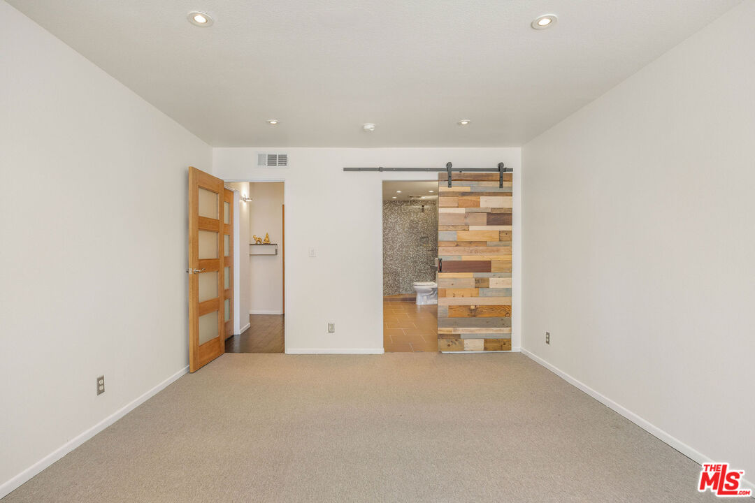 8535 W West Knoll Dr Unit: 118