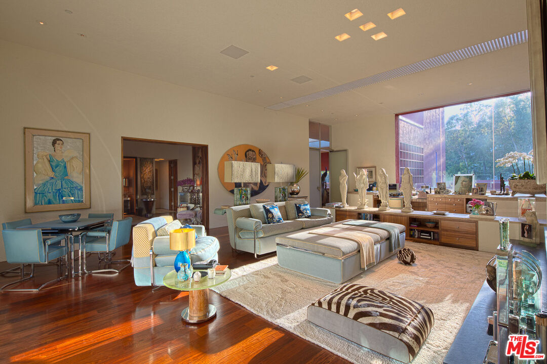 470 Layton Way