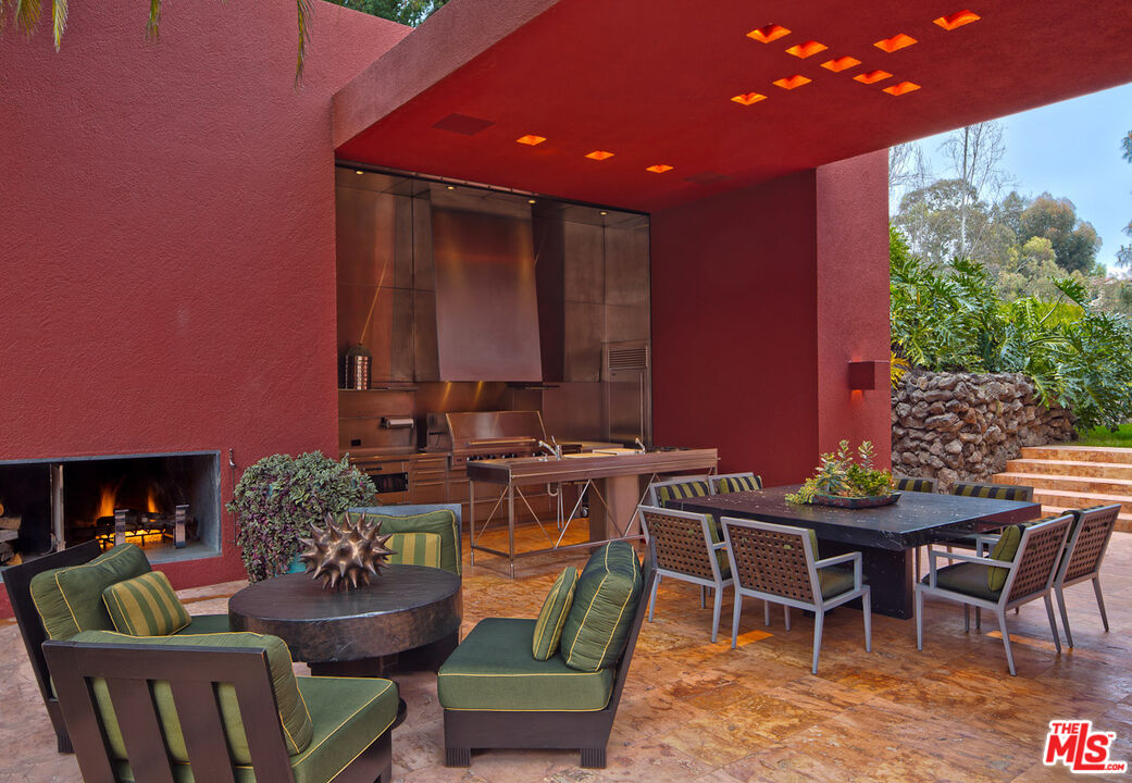 470 Layton Way