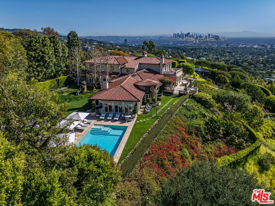 1309 Davies Dr