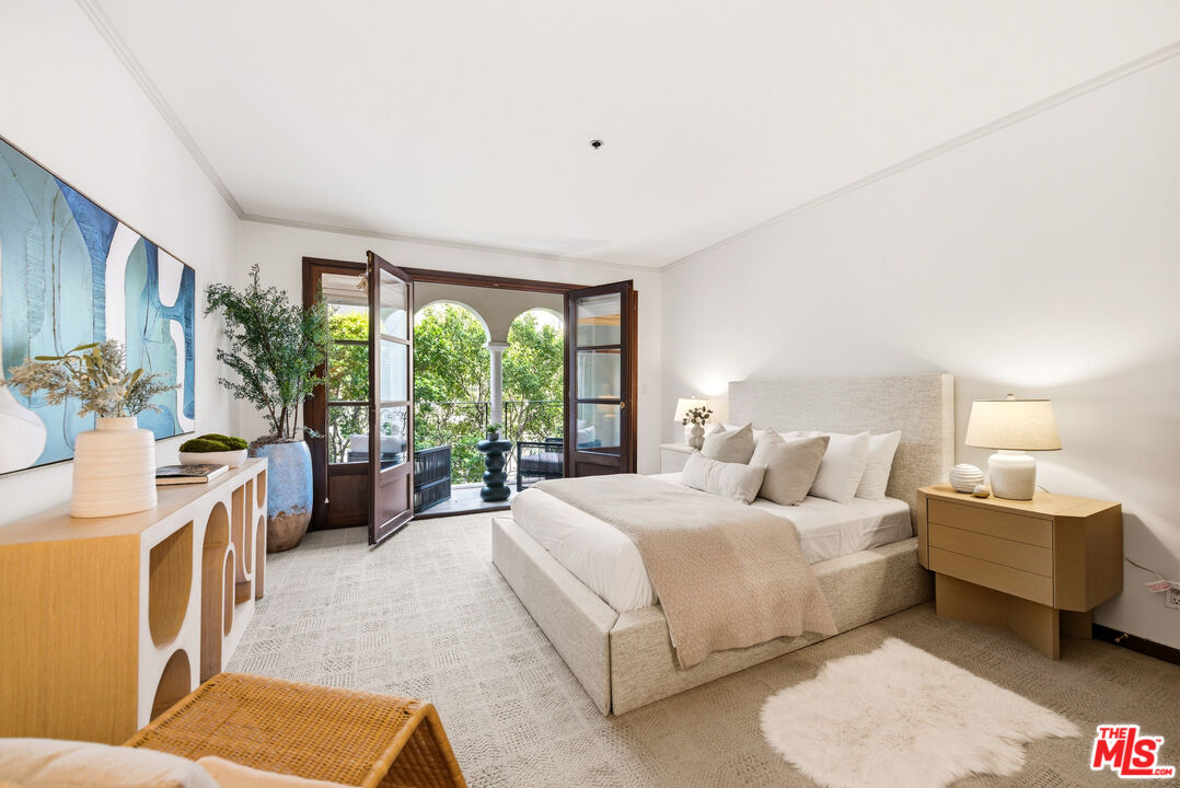 9249 Burton Way Unit: 305