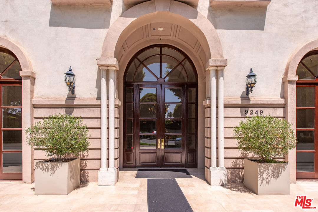 9249 Burton Way Unit: 305