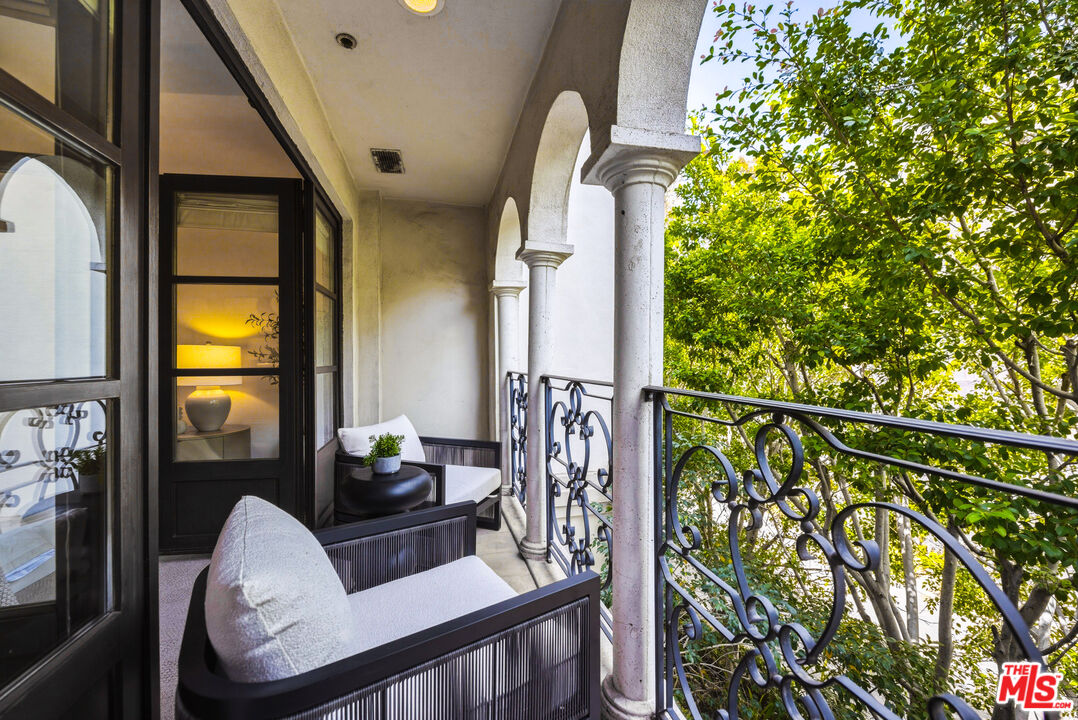 9249 Burton Way Unit: 305