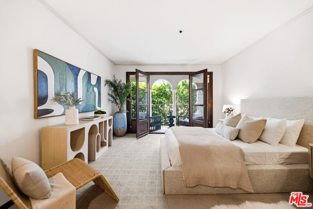 9249 Burton Way Unit: 305