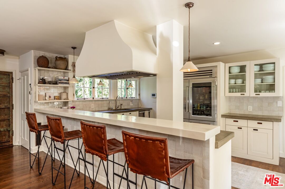 2601 Outpost Dr