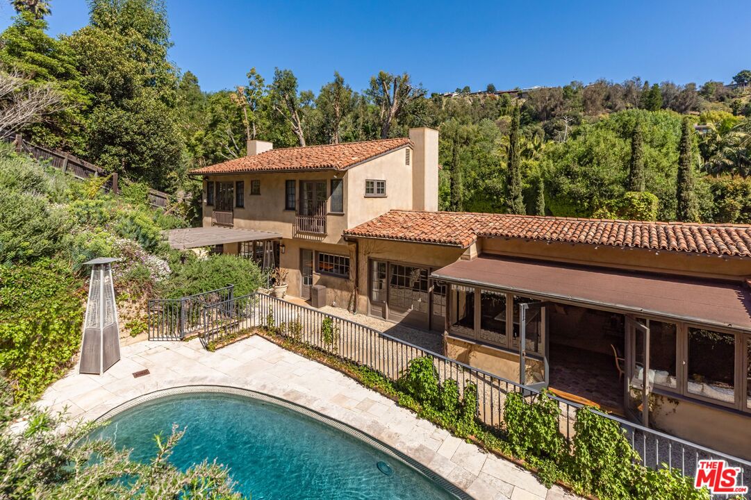 2601 Outpost Dr