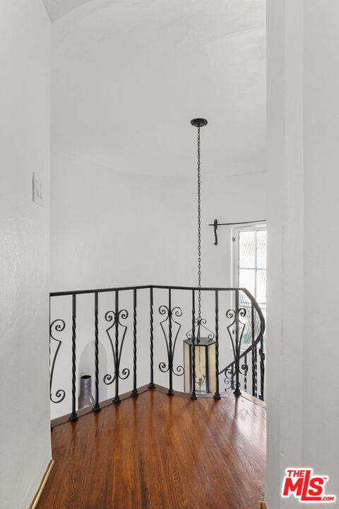 3101 Fernwood Ave