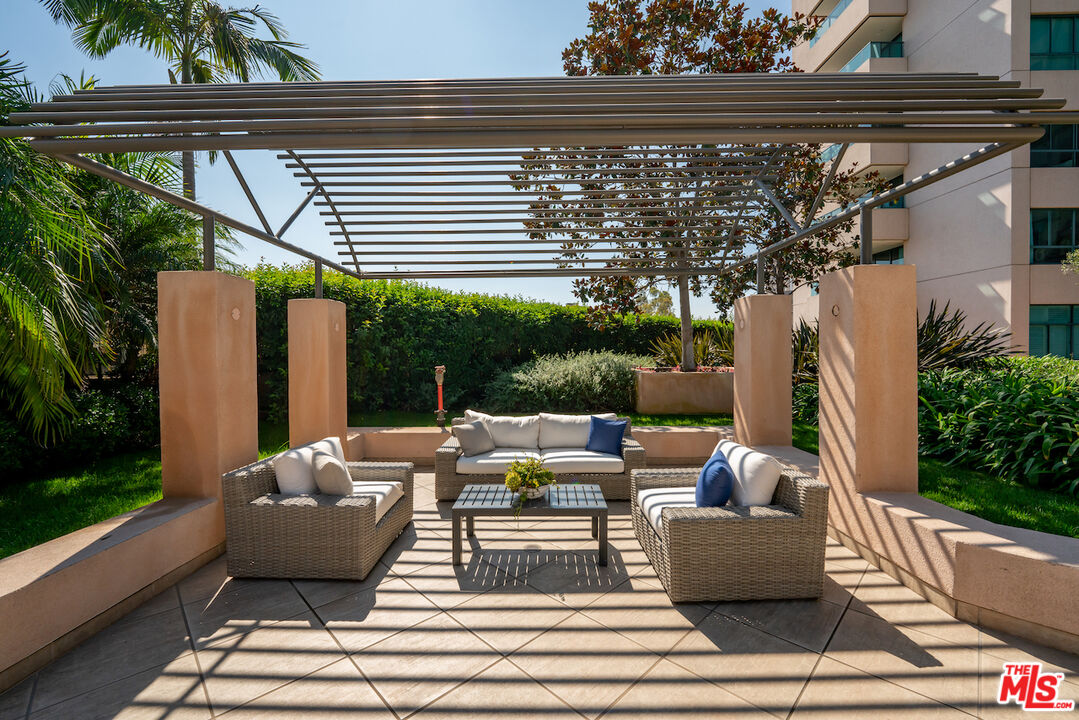 10490 Wilshire Blvd Unit: 1402