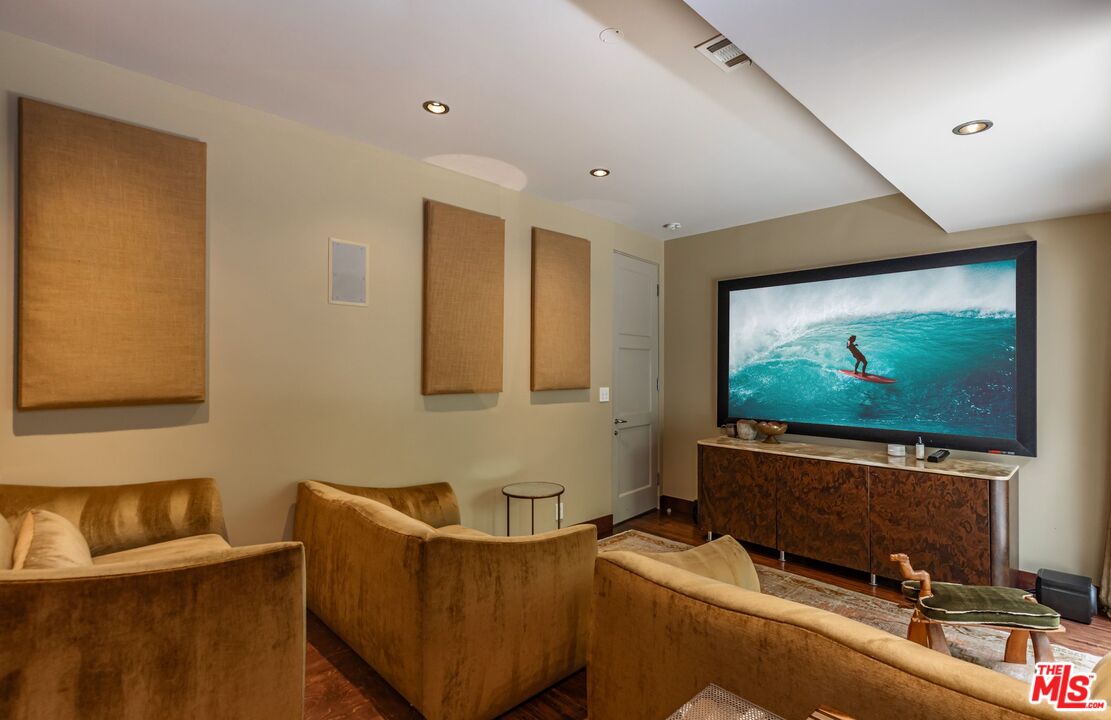 1211 Sierra Alta Way