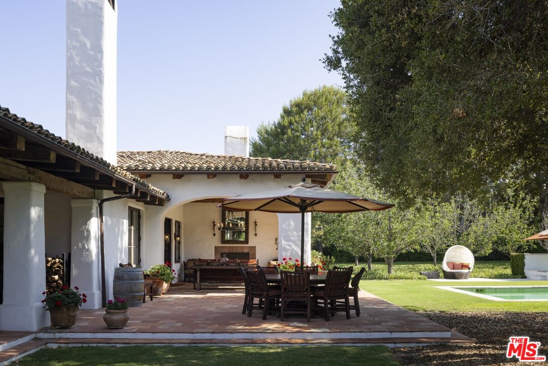 16401 Calle Feliz